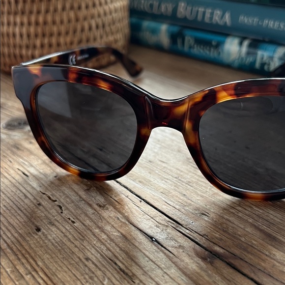 Jcrew factory oversized Tortoise Shell Sunglasses - Picture 6 of 6